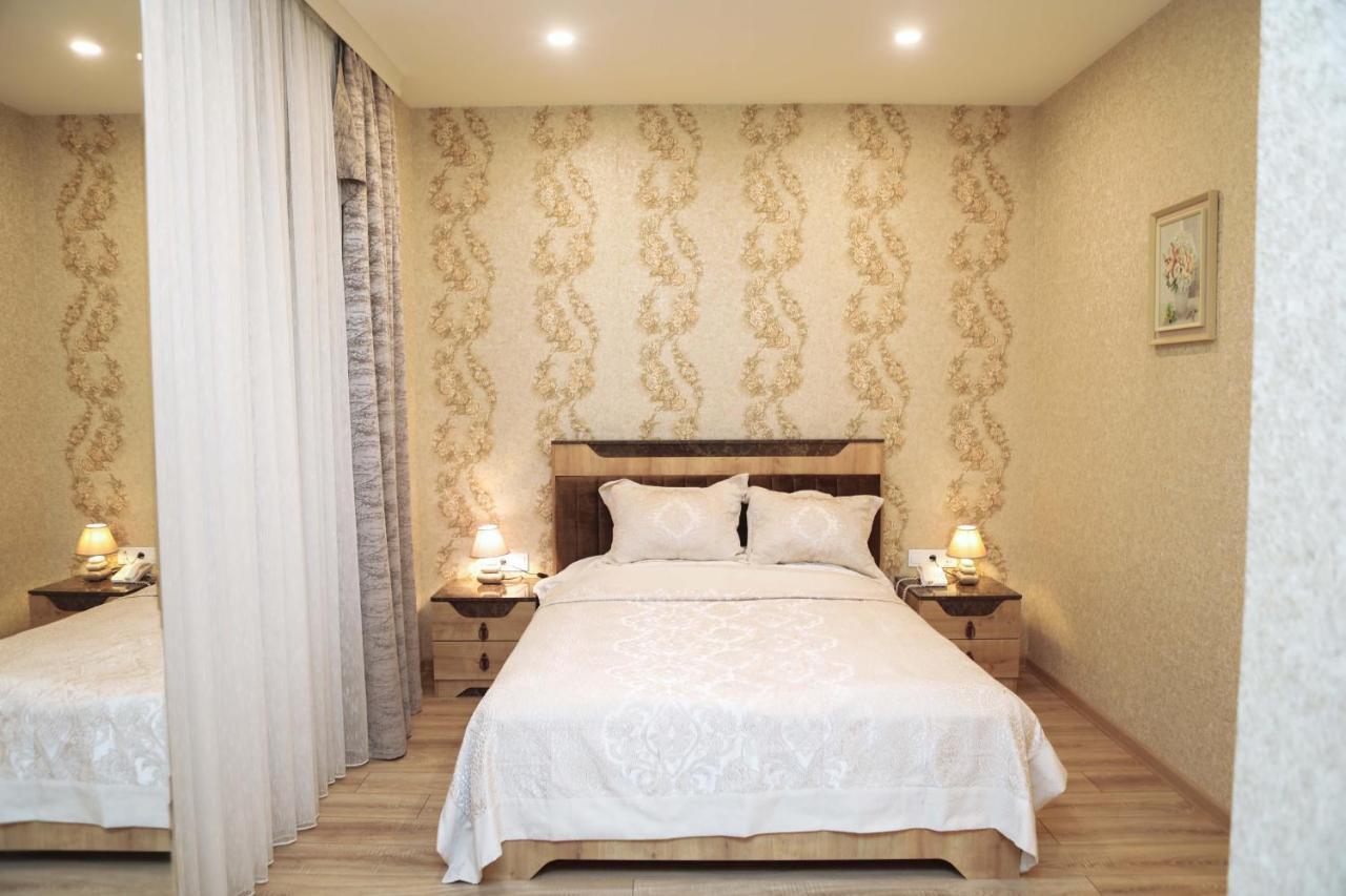 Midcity Hotel Baku Luaran gambar