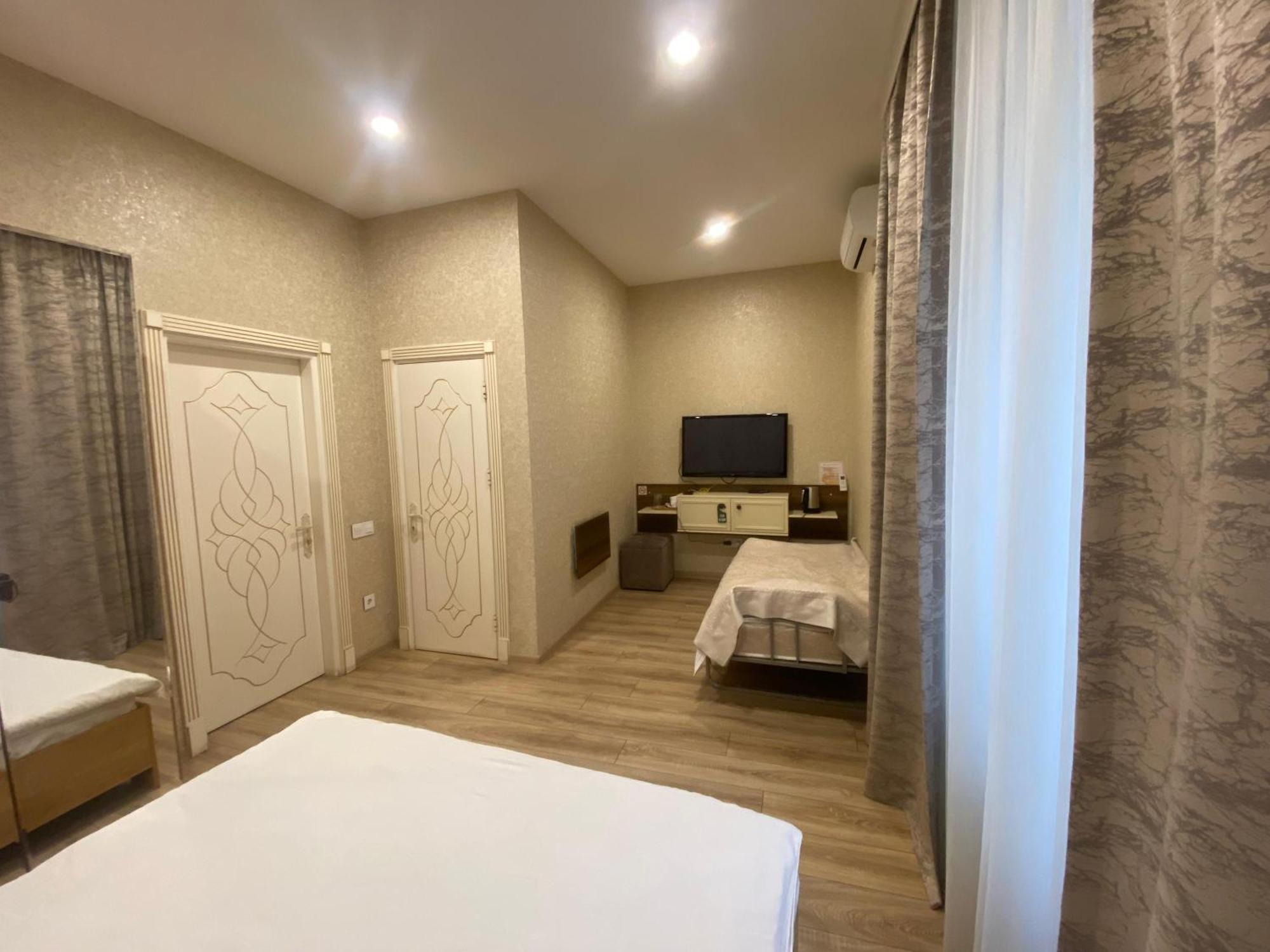 Midcity Hotel Baku Luaran gambar
